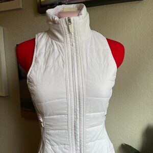Lululemon "Down for it All" vest sz 4 (lulu sizing)